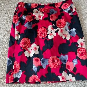 Floral size 8 jcrew pencil skirt